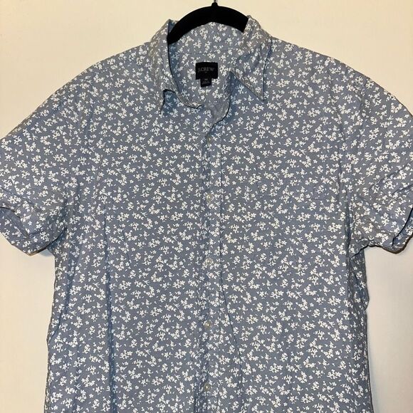 J. Crew Short Sleeve Button Down Collared Shirt Blue White Floral Medium EUC - Picture 3 of 9